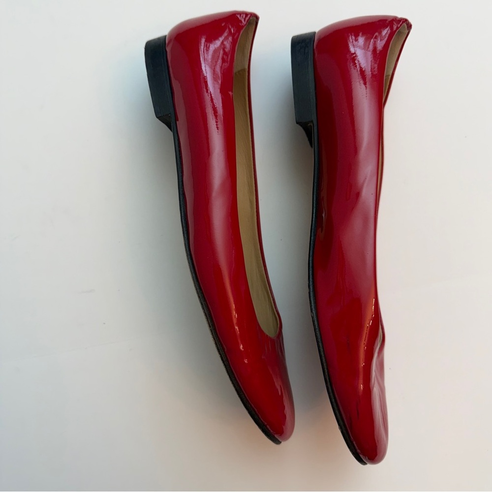 Andrea Carrano Red Patent Ballet Flats. - Picture 2 of 7